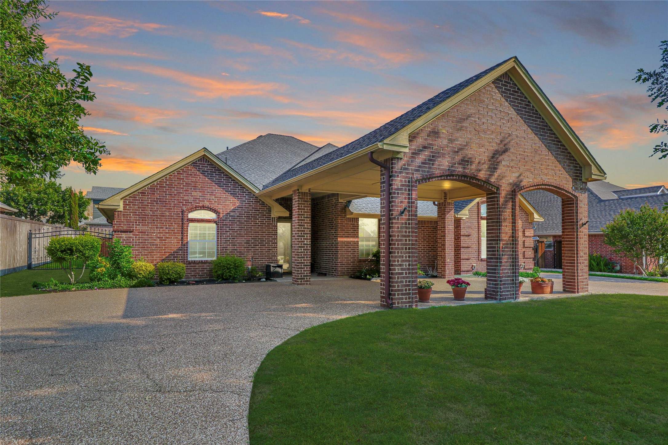 504 Northgate Drive Waxahachie TX 75165