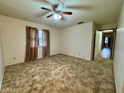 1304 W Wise Street Bowie TX 76230