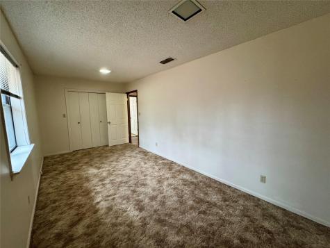 1304 W Wise Street Bowie TX 76230