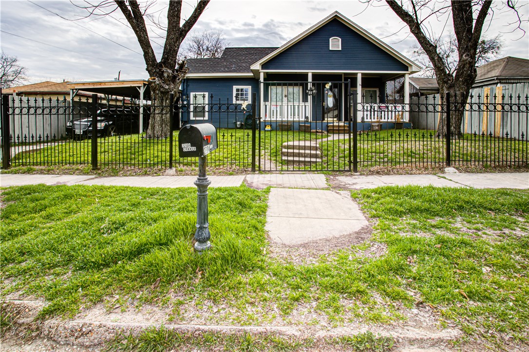 2704 Connor Avenue Waco TX 76711