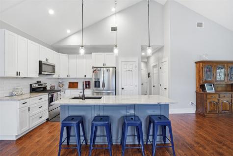 5016 Elizabeth Street Granbury TX 76048