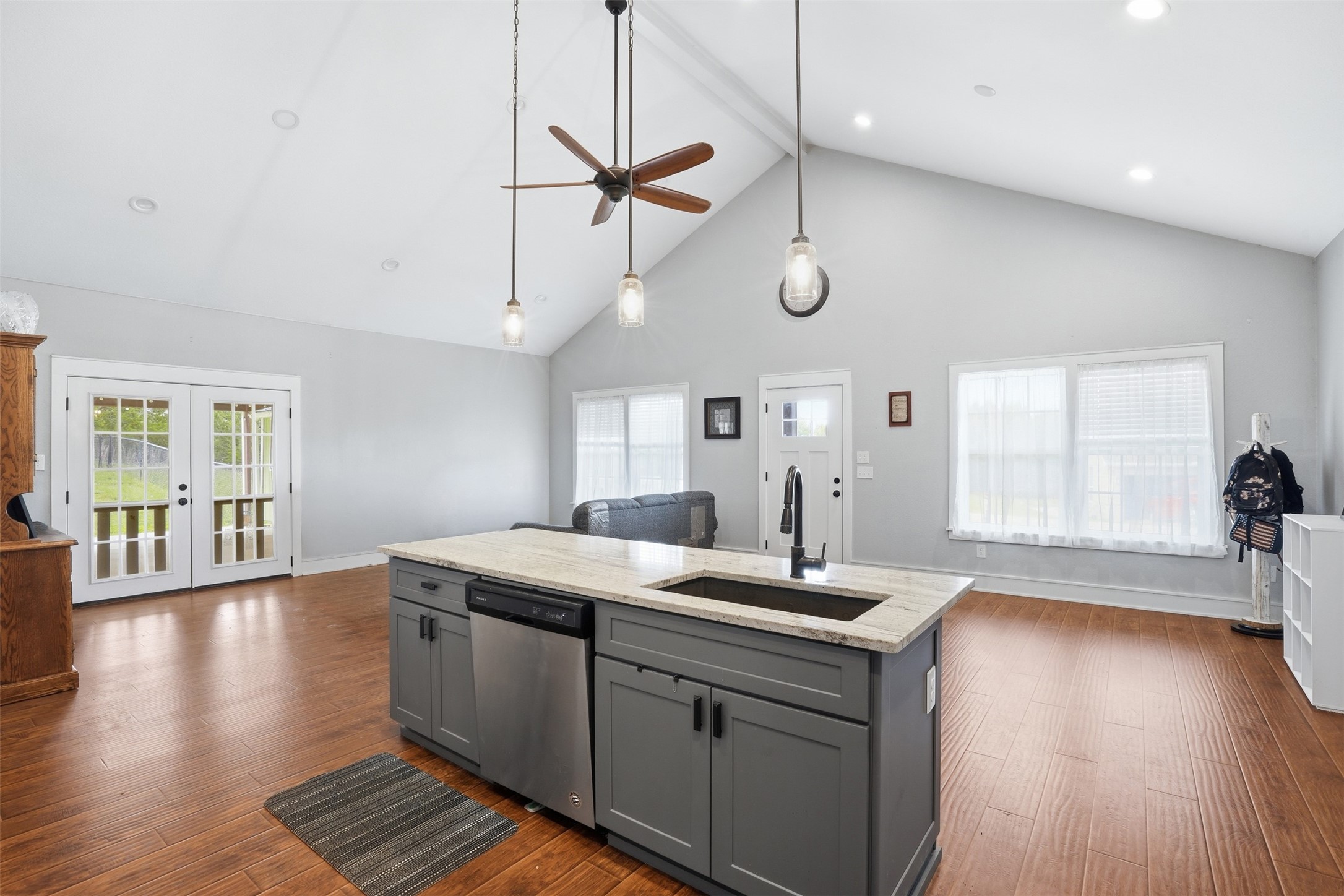 5016 Elizabeth Street Granbury TX 76048