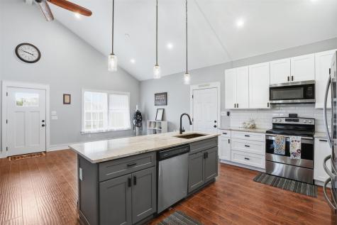 5016 Elizabeth Street Granbury TX 76048