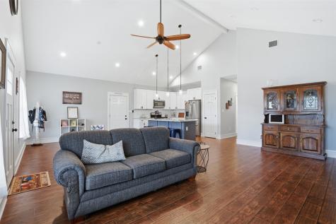 5016 Elizabeth Street Granbury TX 76048