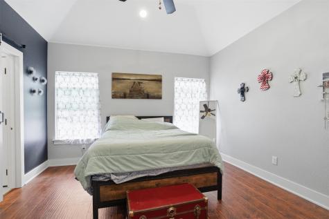 5016 Elizabeth Street Granbury TX 76048