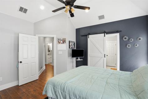 5016 Elizabeth Street Granbury TX 76048