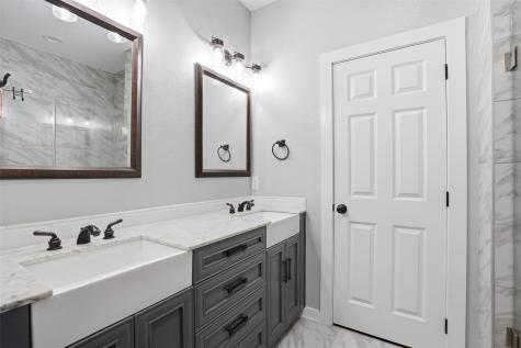 5016 Elizabeth Street Granbury TX 76048