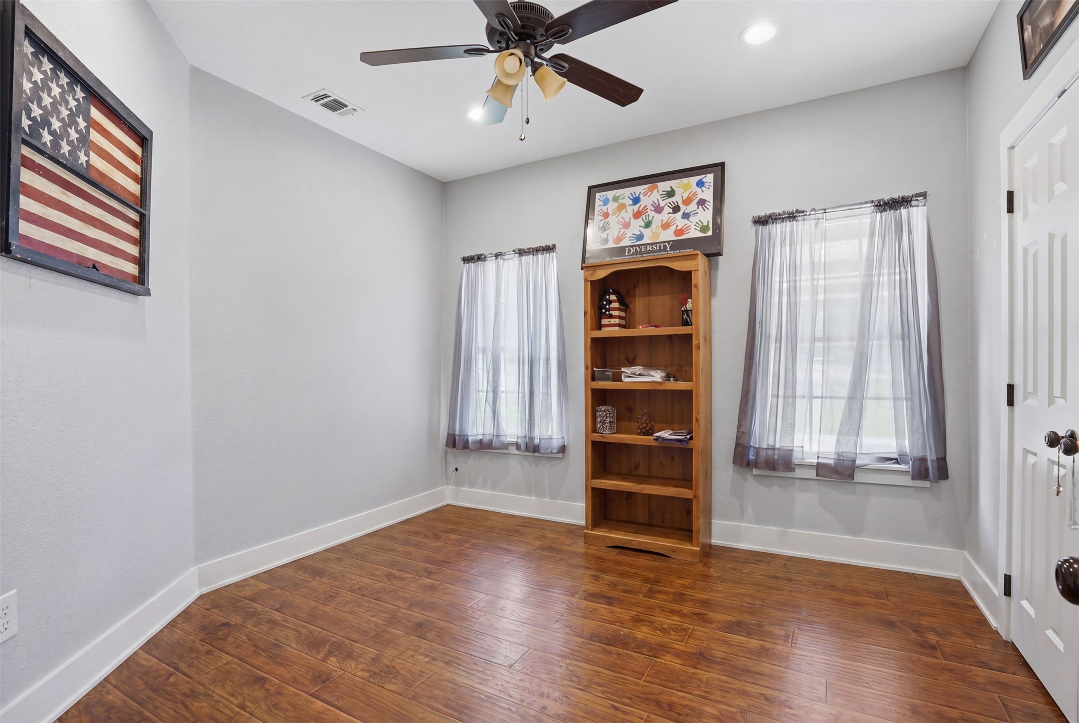 5016 Elizabeth Street Granbury TX 76048