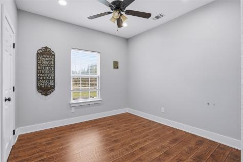 5016 Elizabeth Street Granbury TX 76048