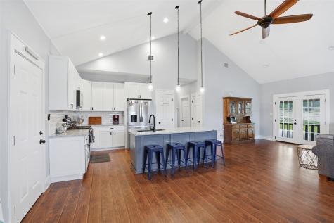 5016 Elizabeth Street Granbury TX 76048
