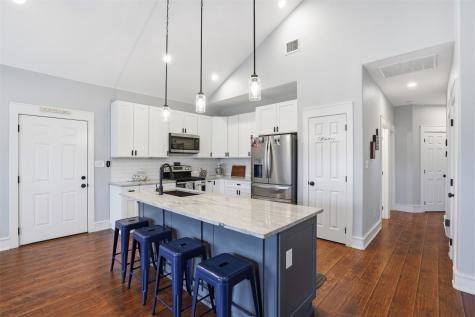 5016 Elizabeth Street Granbury TX 76048