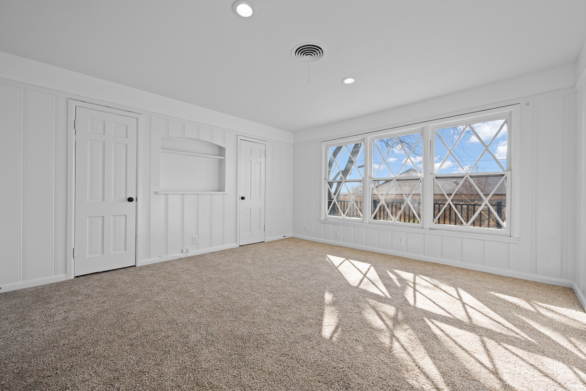 108 Hilltop Drive Grandview TX 76050