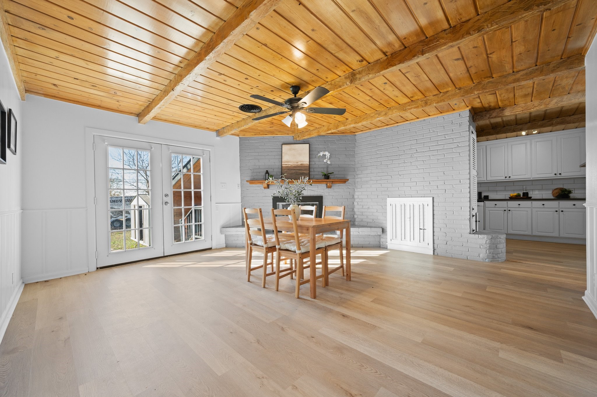 108 Hilltop Drive Grandview TX 76050