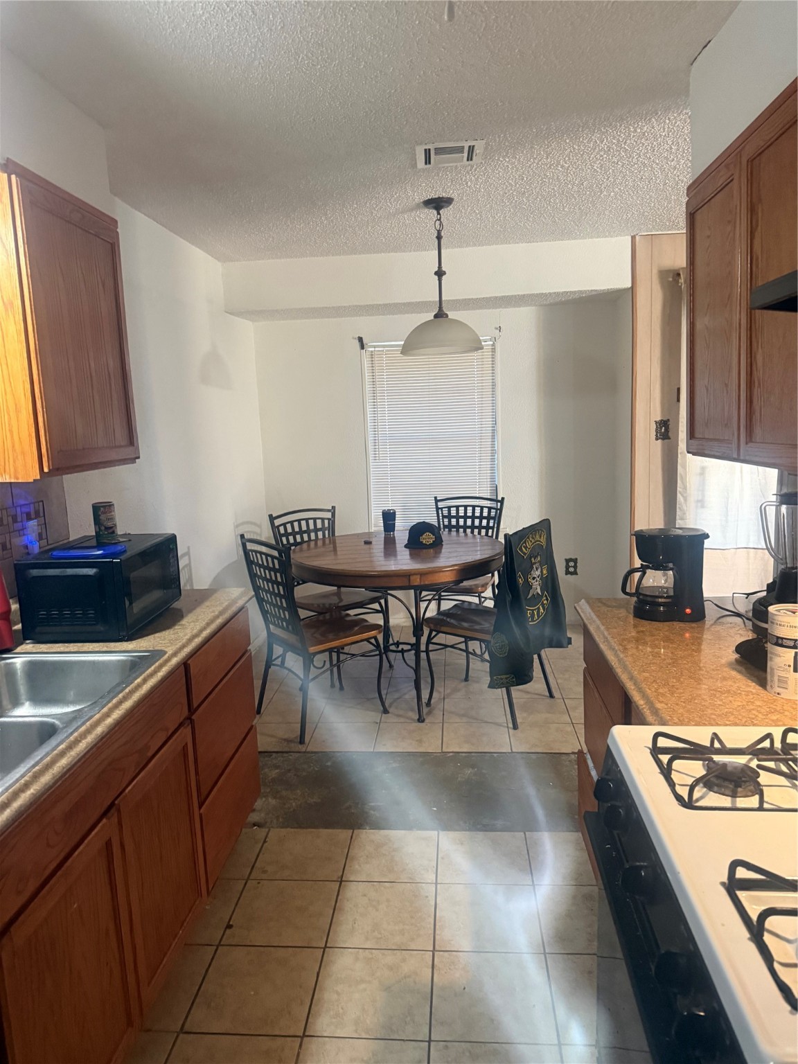 1117 Victoria Bellmead TX 76705