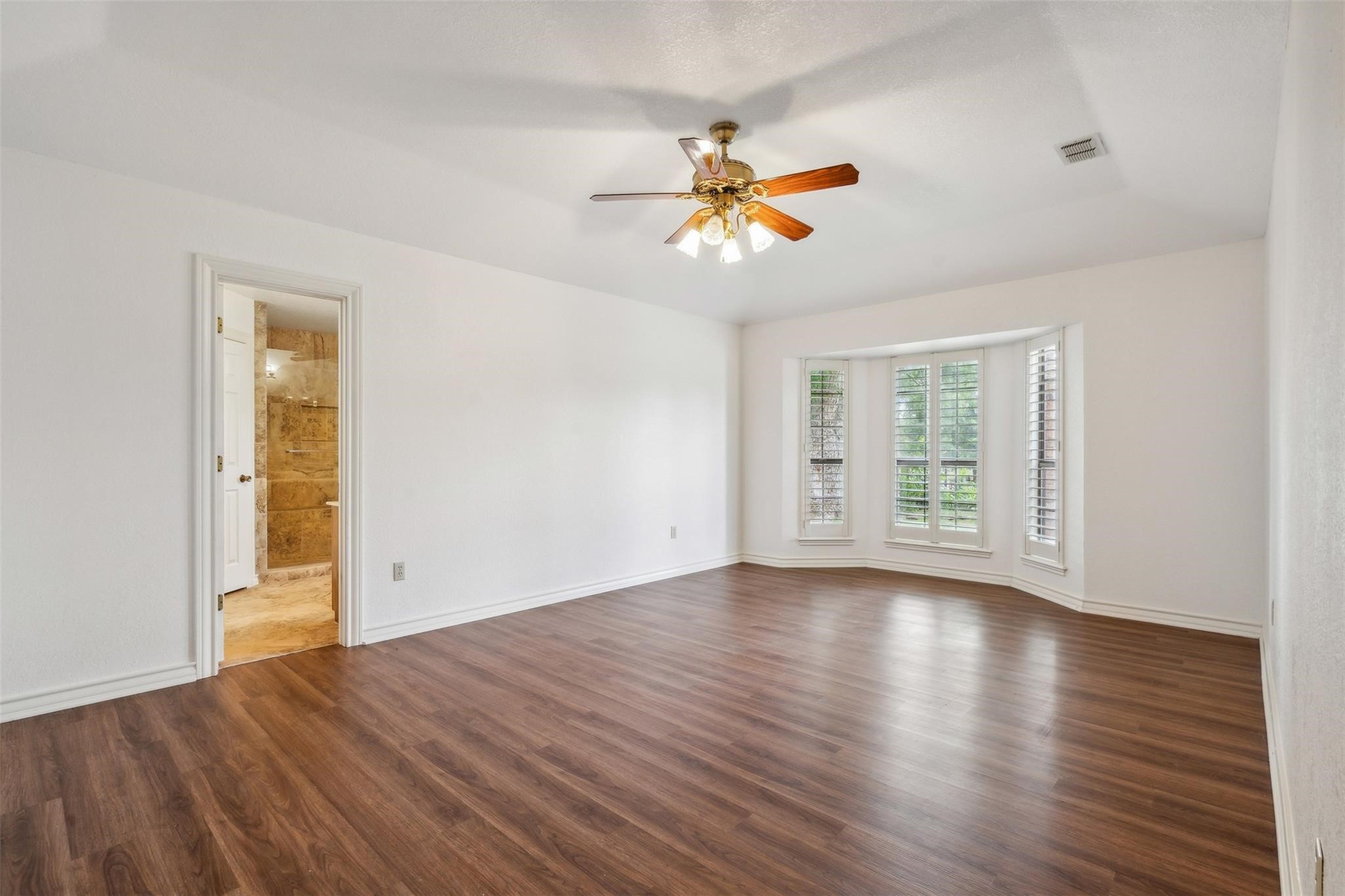 105 Tanglewood Stephenville TX 76401