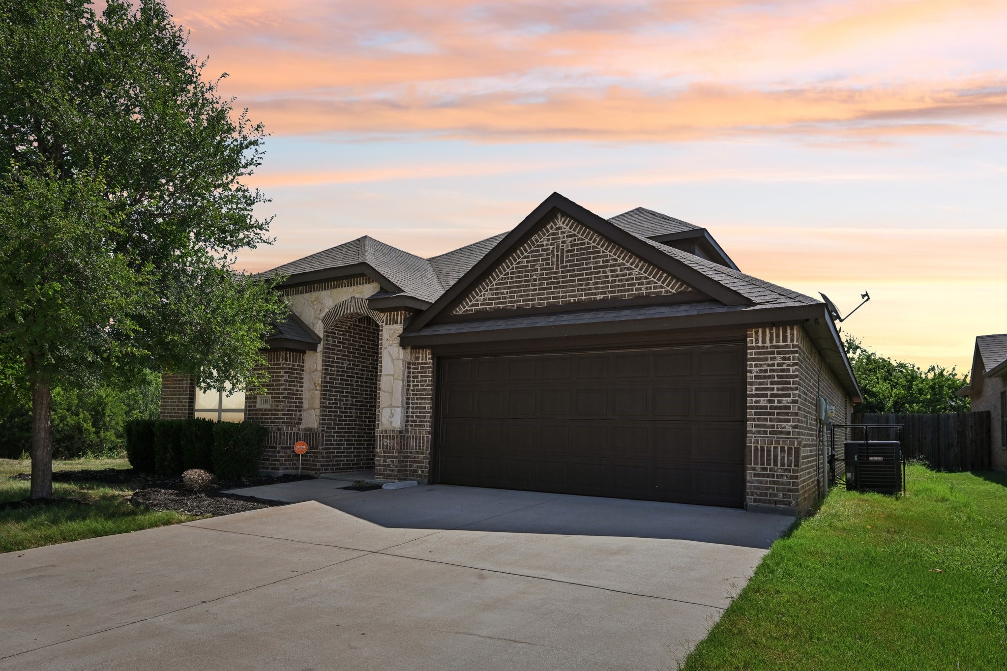 11801 Bellegrove Road Burleson TX 76028