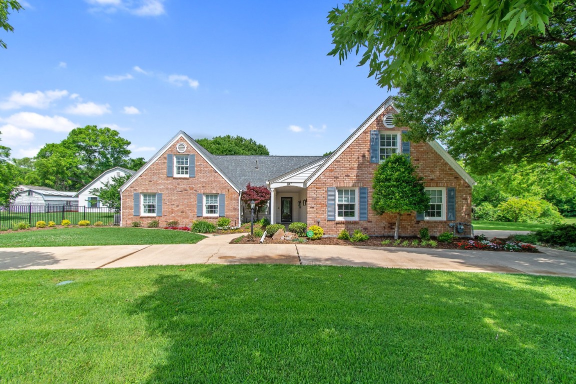 1107 Green Hills Road Duncanville TX 75137
