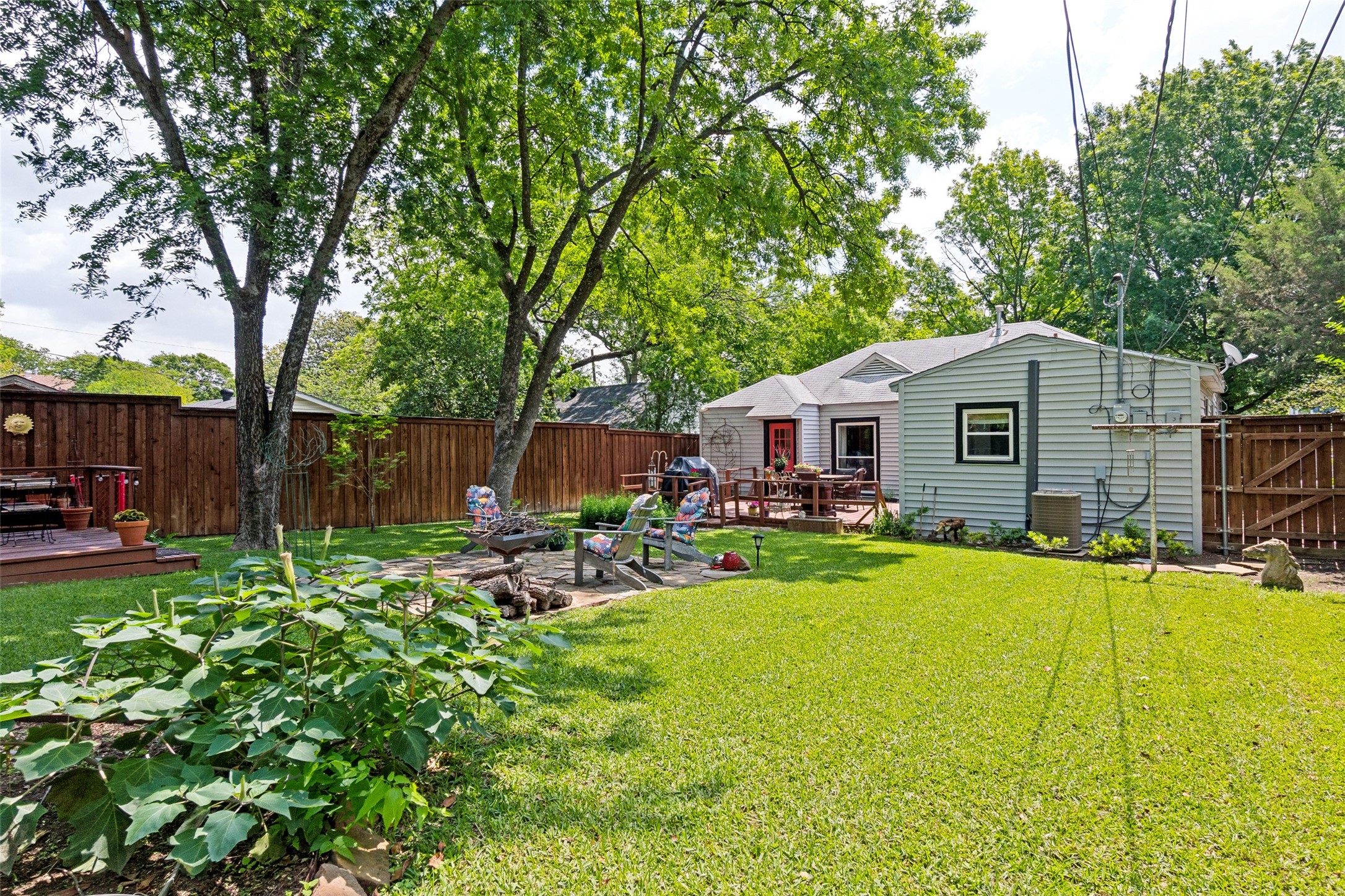 8819 Santa Clara Drive Dallas TX 75218