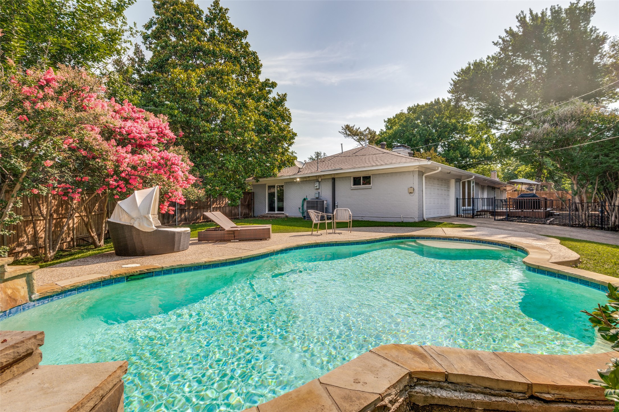 4230 Royal Ridge Drive Dallas TX 75229