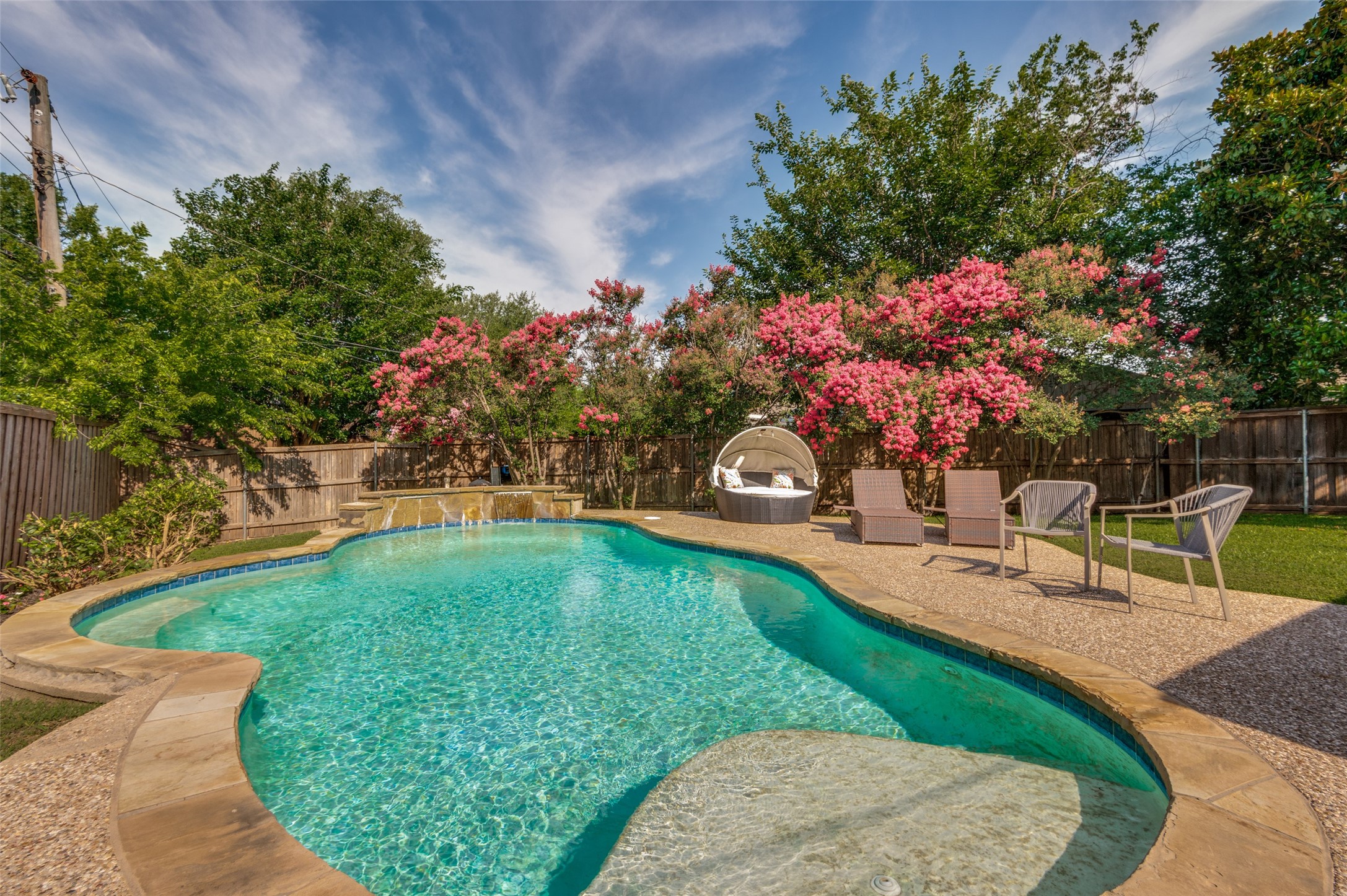 4230 Royal Ridge Drive Dallas TX 75229