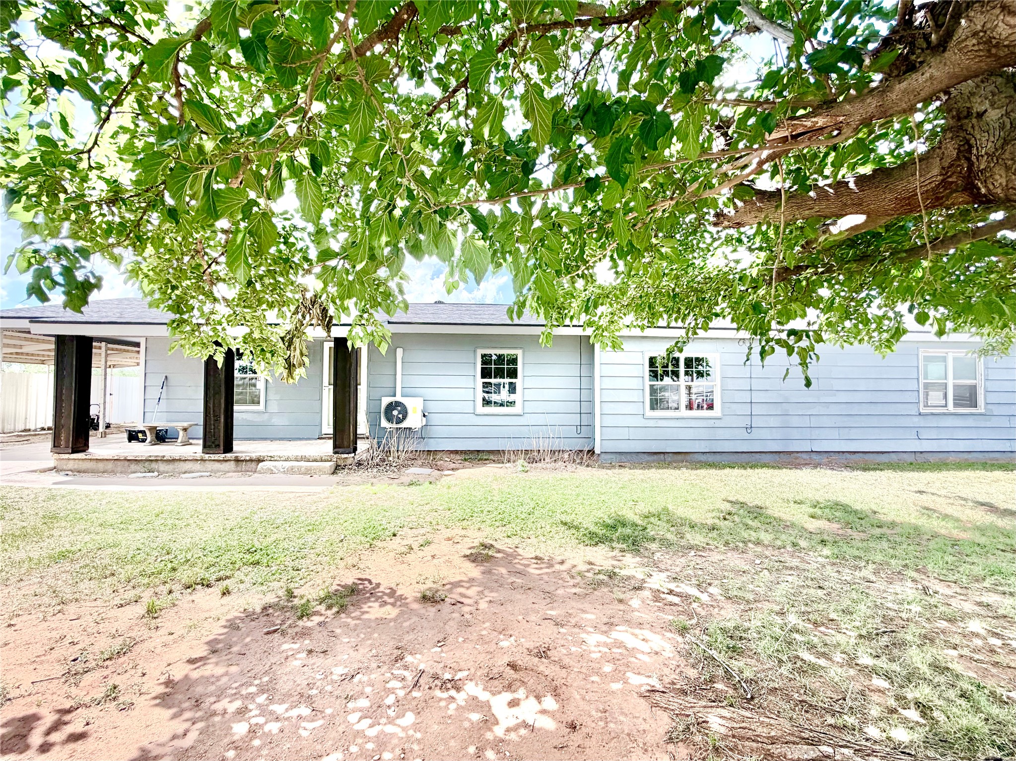 1220 Avenue G Hawley TX 79525