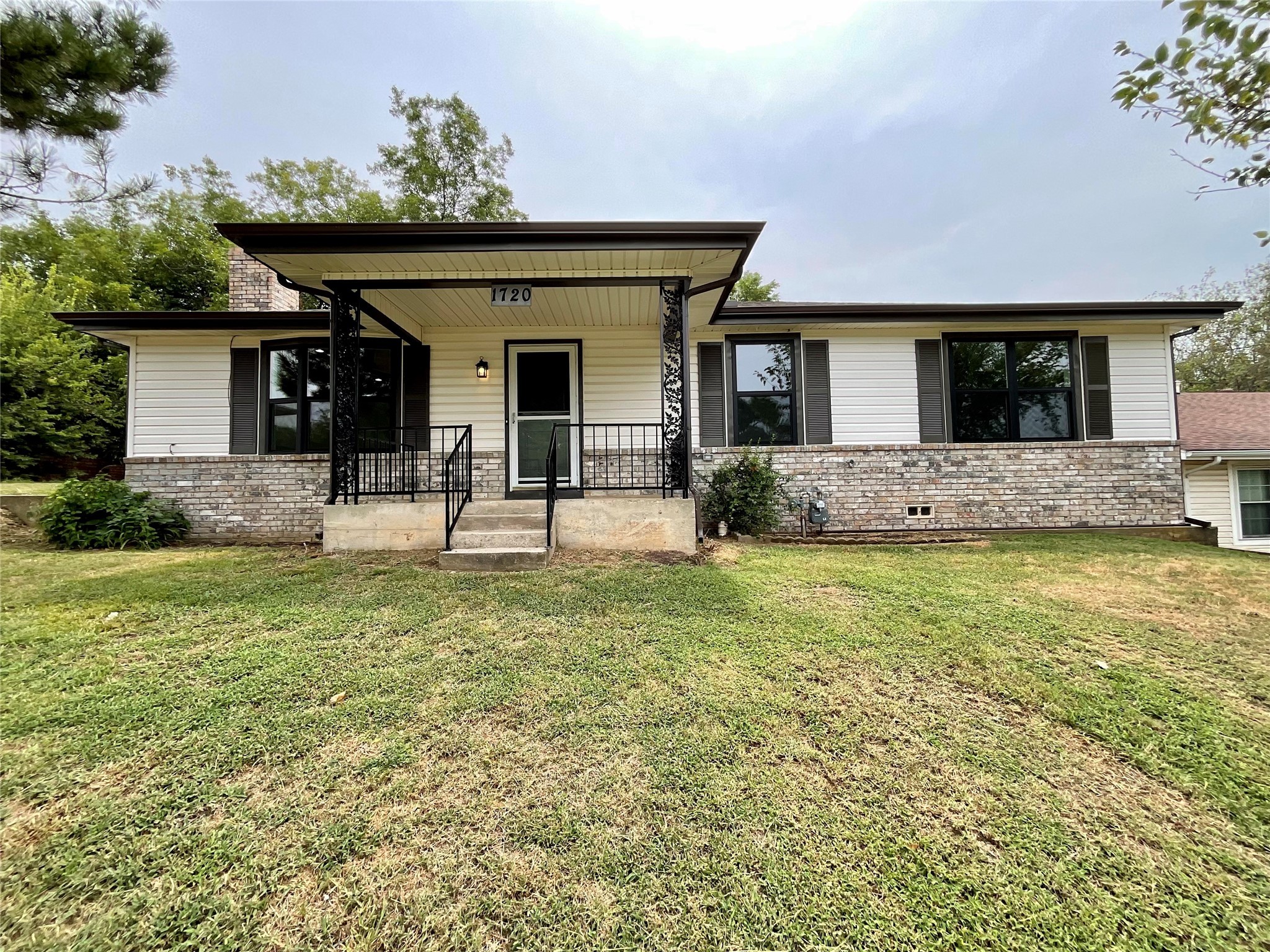 1720 W Washington Street Denison TX 75020