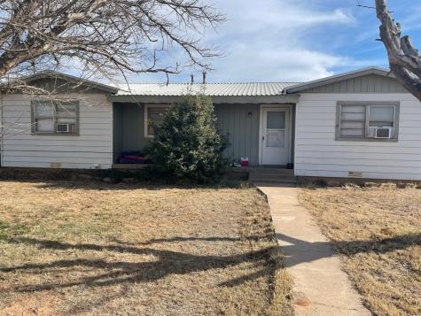 631 Avenue L Anson TX 79501