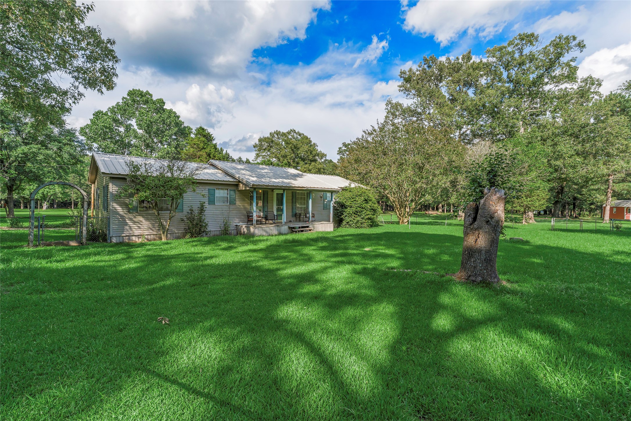 155 Jones Lane Benton LA 71006