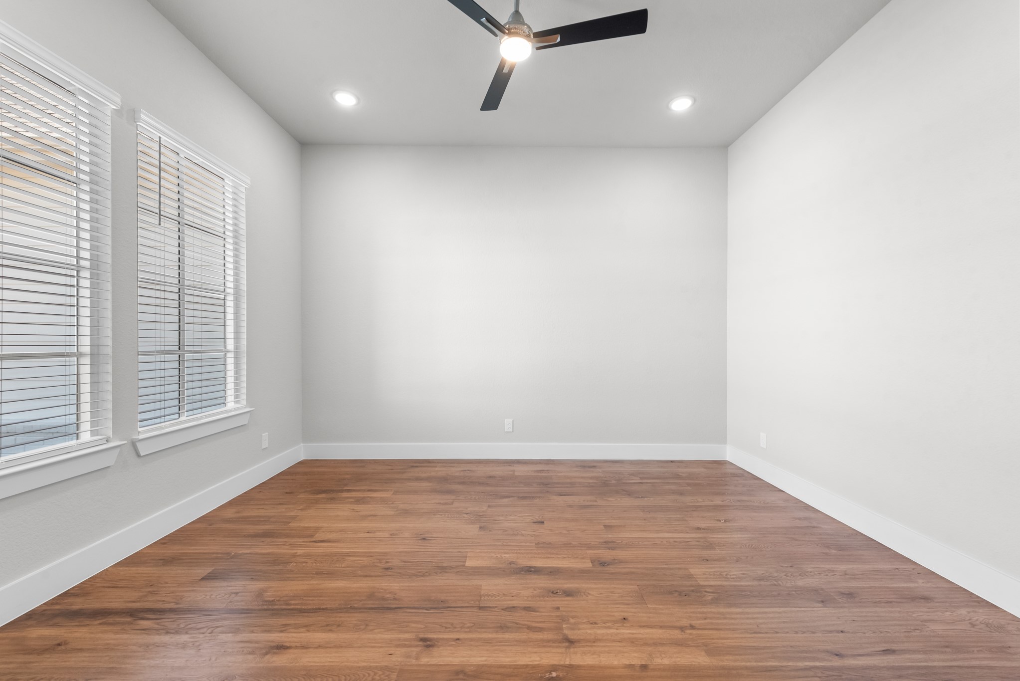 1435 Julian Drive Van Alstyne TX 75495