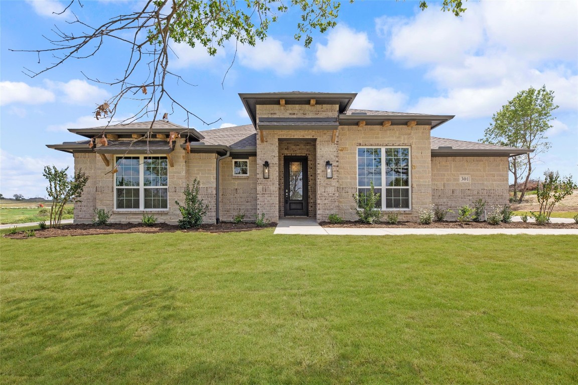 301 Falcon Court Springtown TX 76082