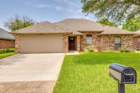 7425 Sean Drive North Richland Hills TX 76182