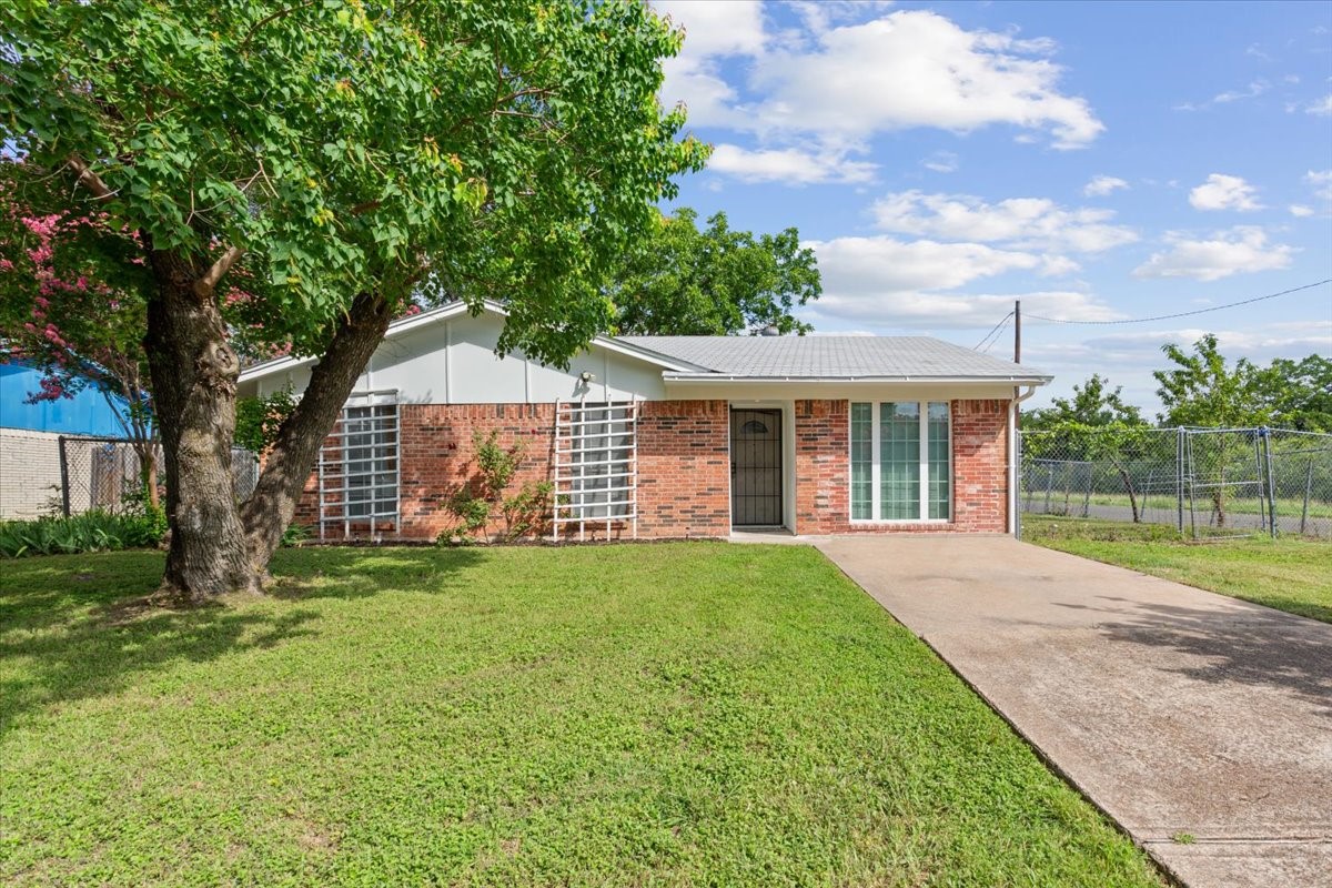 901 Church Avenue Waco TX 76706