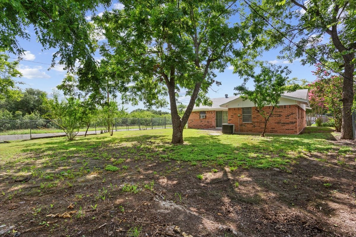 901 Church Avenue Waco TX 76706
