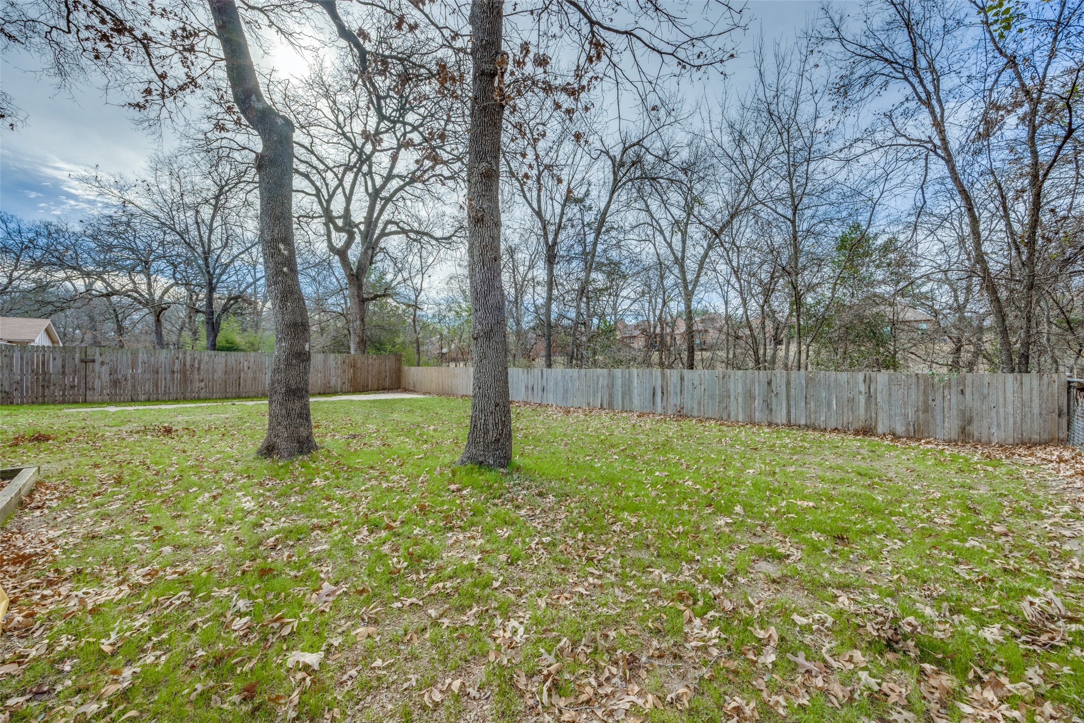 2923 W Day Street Denison TX 75020