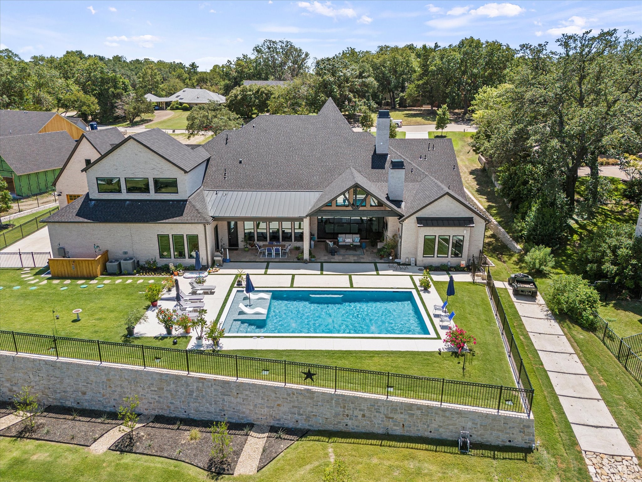 9 Meadowlake Drive Heath TX 75032