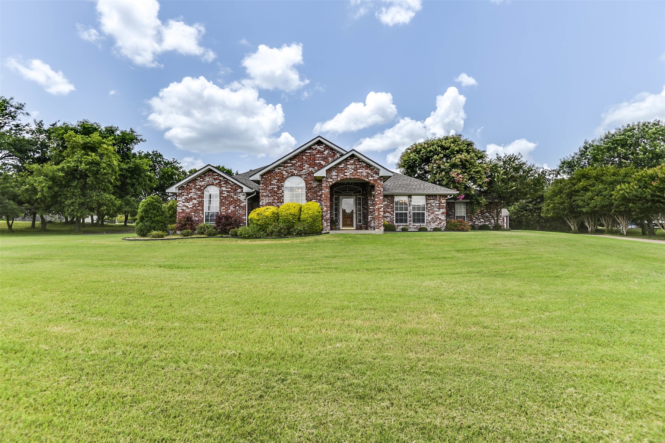 148 Keowee Circle Waxahachie TX 75165