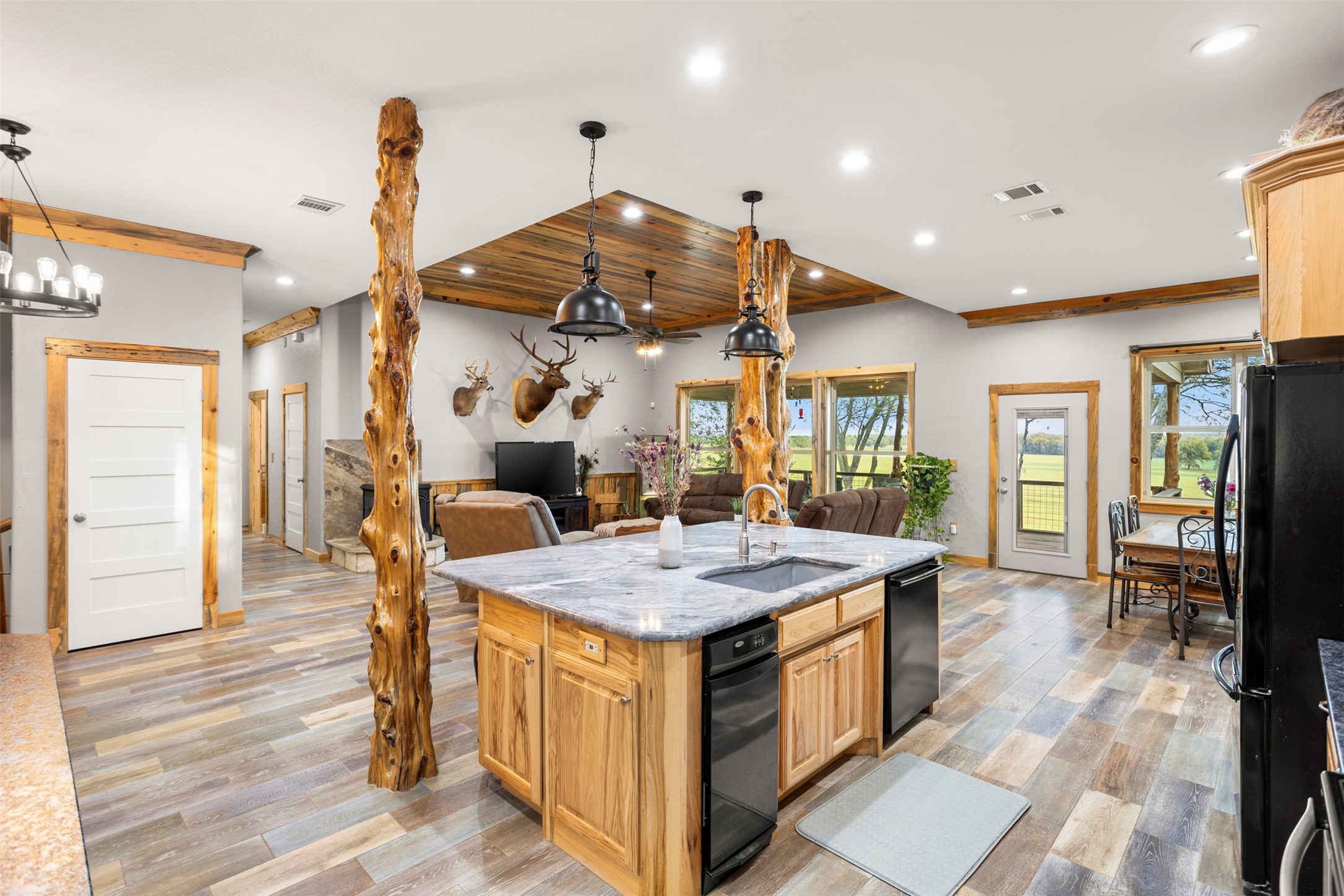 409 Brindley Road Maypearl TX 76064