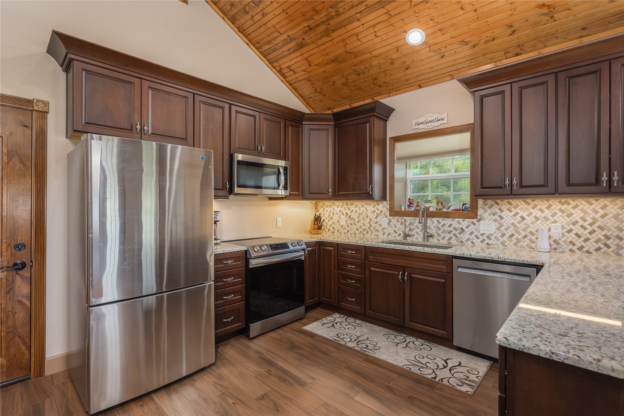 210 Spring Branch Trail N Springtown TX 76082