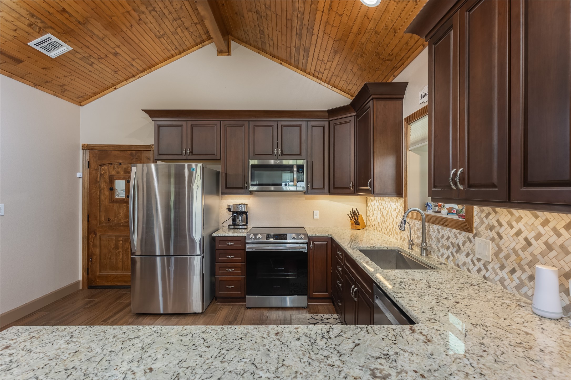 210 Spring Branch Trail N Springtown TX 76082