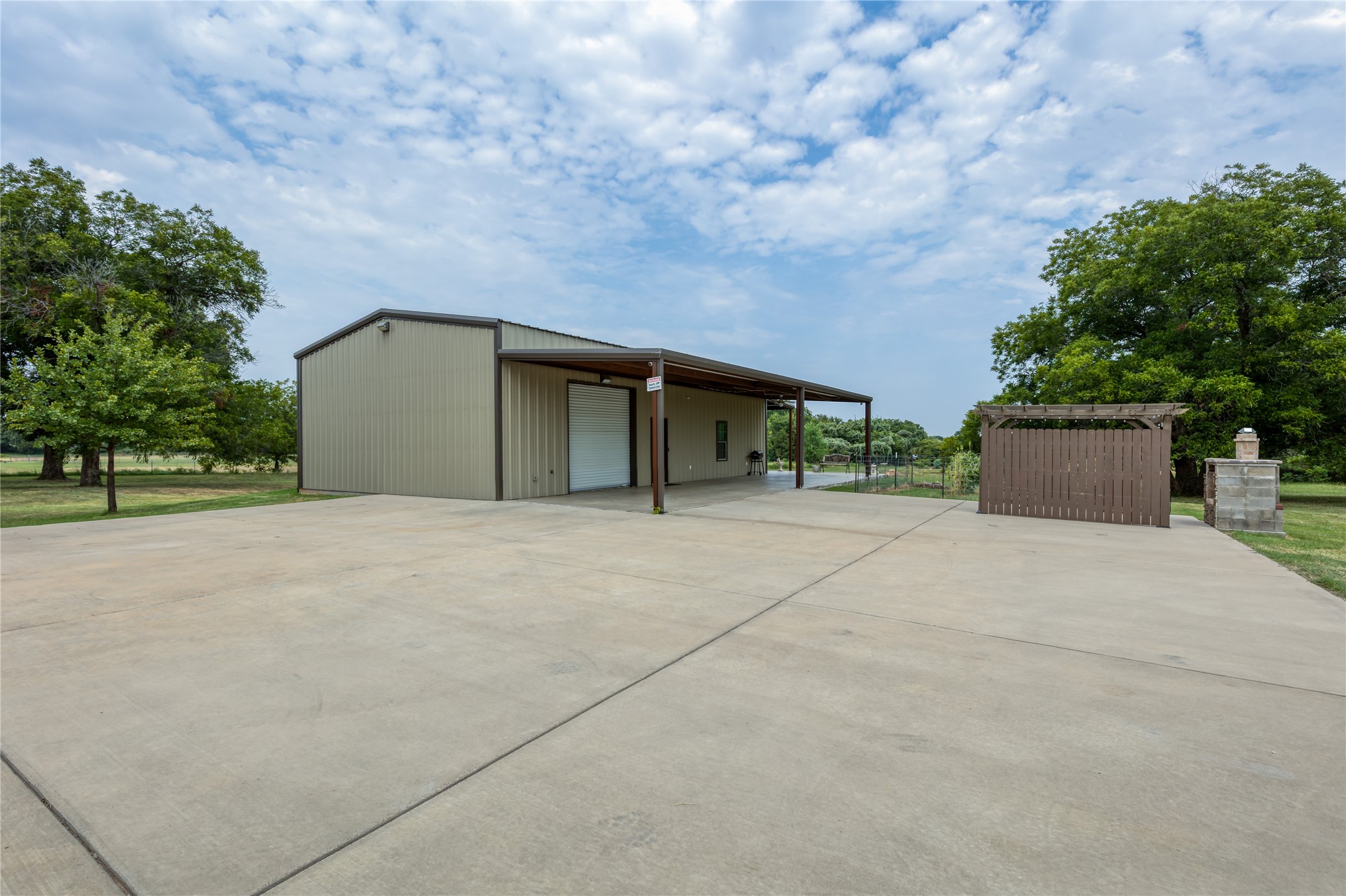 210 Spring Branch Trail N Springtown TX 76082