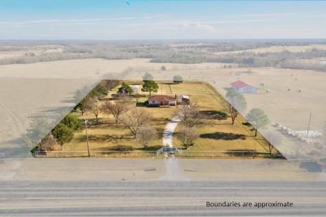 28450 Us Highway 377 Gordonville TX 76245