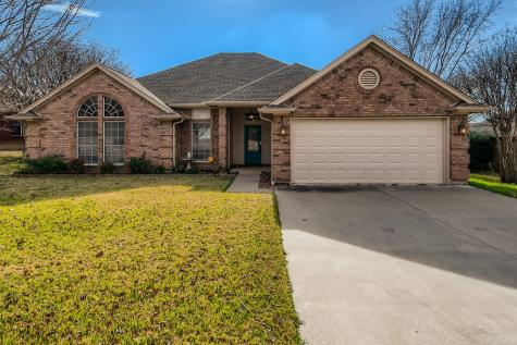 1703 Oakmeadow Drive Decatur TX 76234