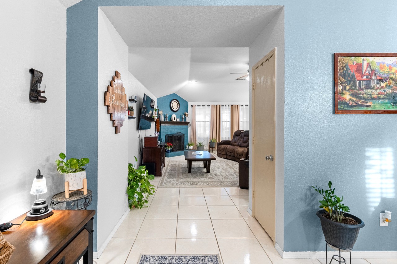 9225 Conestoga Drive Fort Worth TX 76131