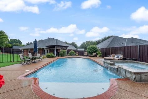 7057 Ridge Crest Drive North Richland Hills TX 76182