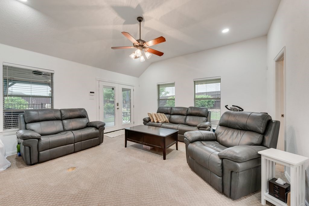7057 Ridge Crest Drive North Richland Hills TX 76182