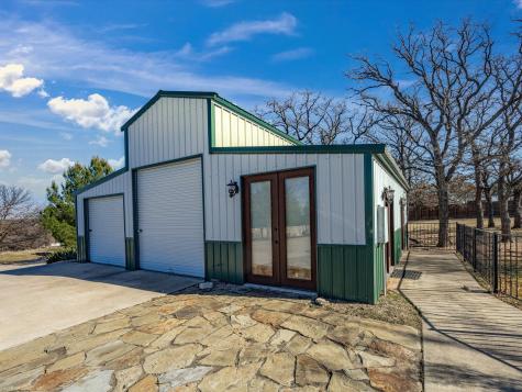 242 Bishop Drive Weatherford TX 76088