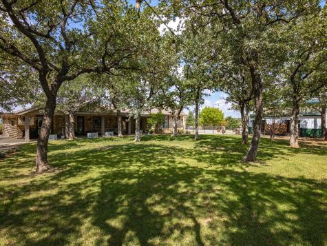 242 Bishop Drive Weatherford TX 76088