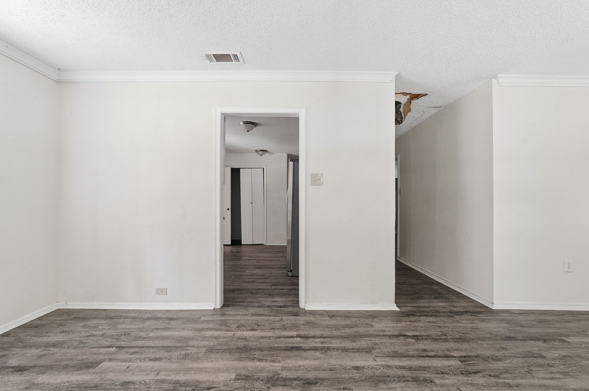 2806 E Atoll Drive Dallas TX 75216