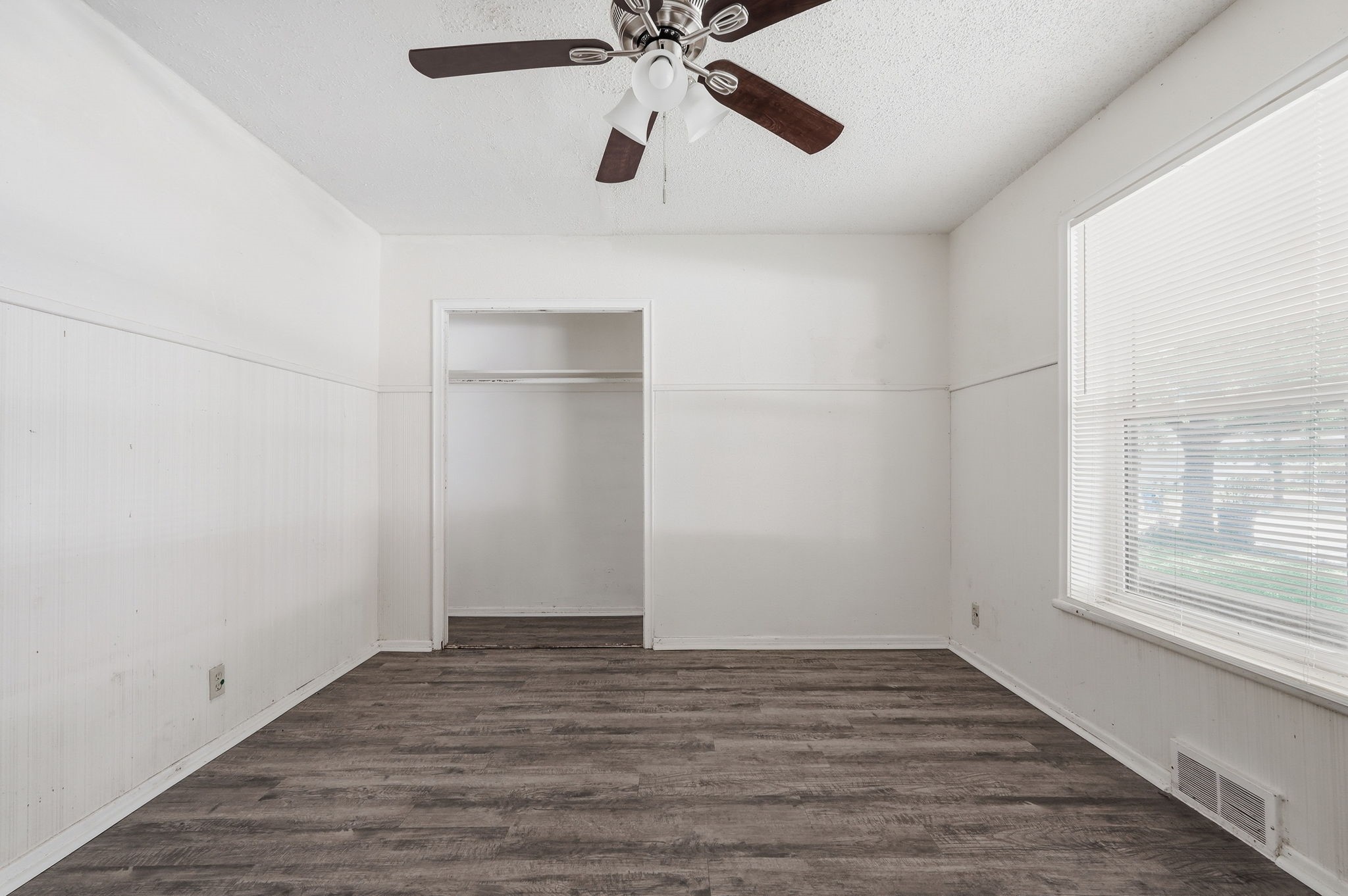 2806 E Atoll Drive Dallas TX 75216