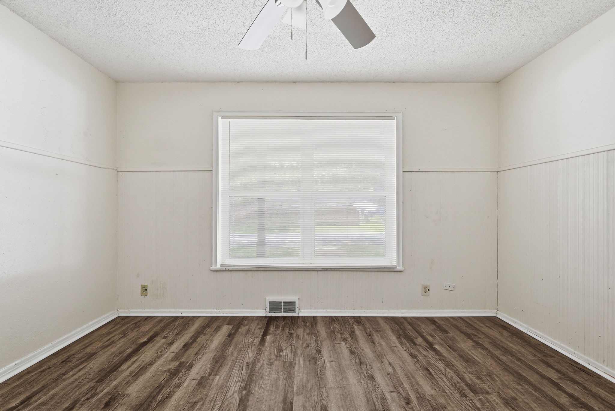 2806 E Atoll Drive Dallas TX 75216